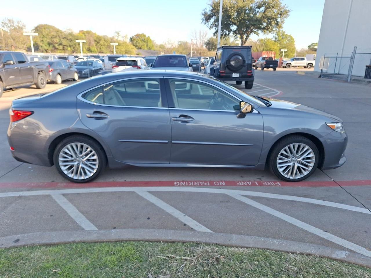 2013 Lexus ES 350 4dr Sdn Hurst TX