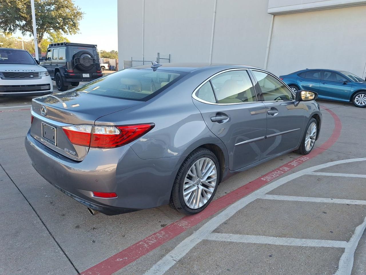 2013 Lexus ES 350 4dr Sdn Hurst TX