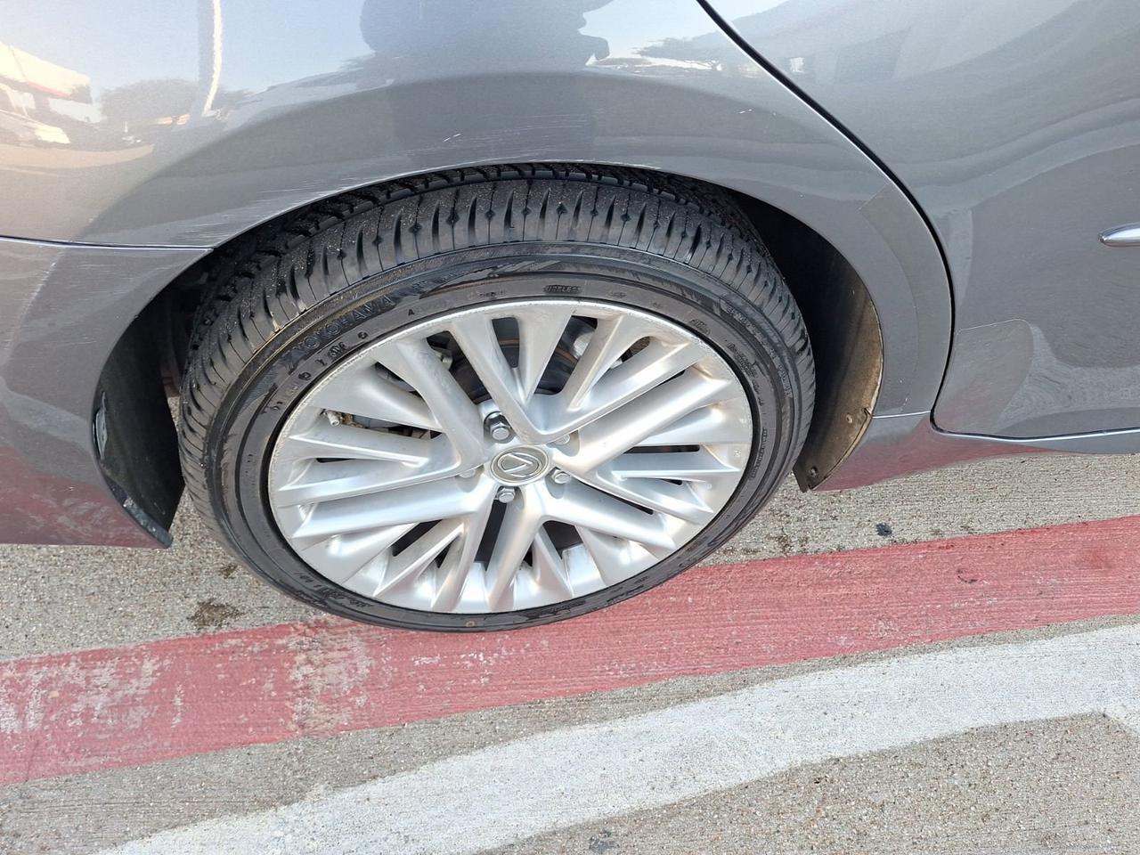 2013 Lexus ES 350 4dr Sdn Hurst TX