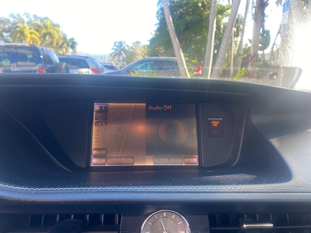 2013 Lexus ES 350 4dr Sdn LOW MILES 17,959 1 OWNER Pompano Beach FL