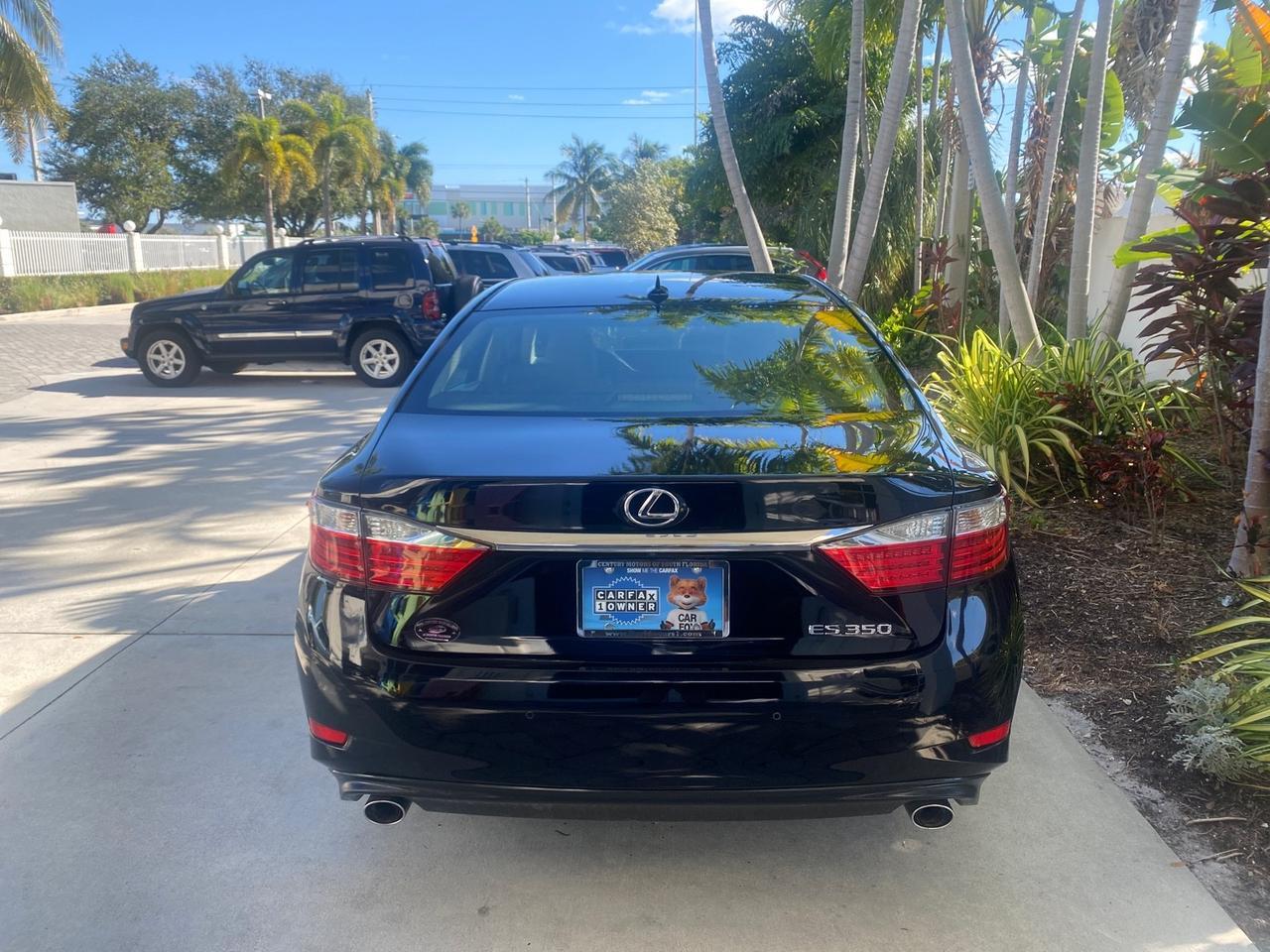 2013 Lexus ES 350 4dr Sdn LOW MILES 17,959 1 OWNER Pompano Beach FL