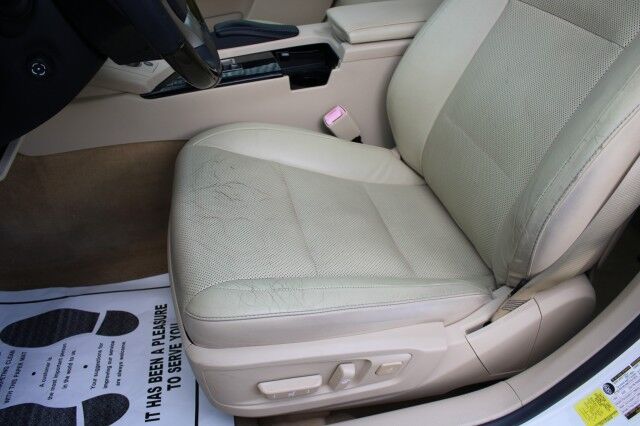 2013 Lexus ES 350 4dr Sdn Melbourne FL