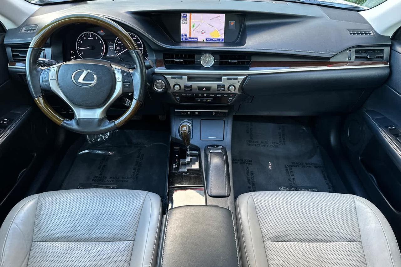 2013 Lexus ES 350 4dr Sdn