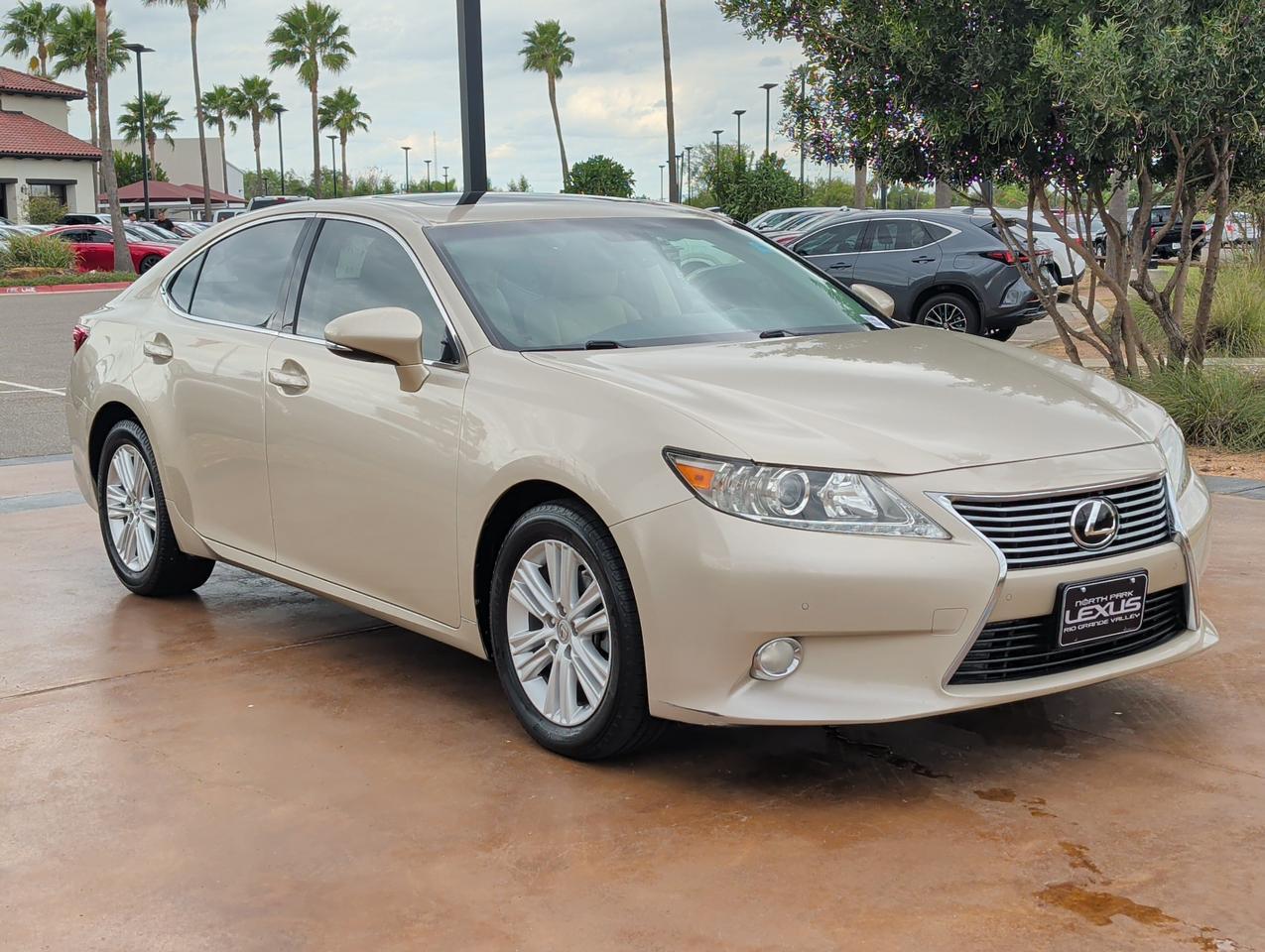 2013 Lexus ES 350 4dr Sdn