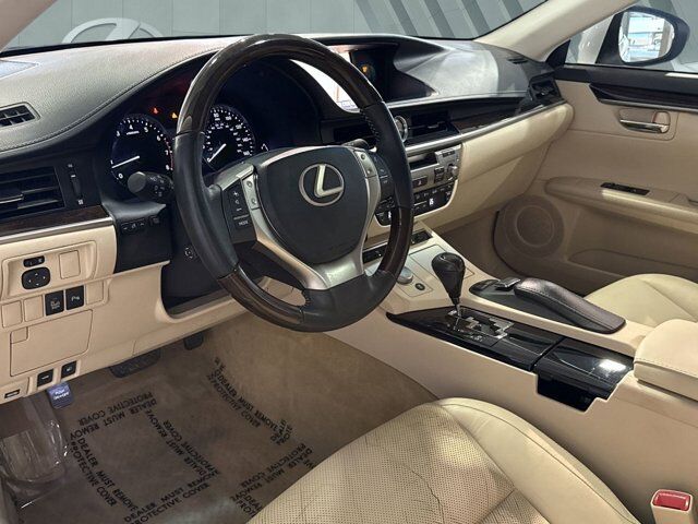 2013 Lexus ES 350 4dr Sdn San Antonio TX