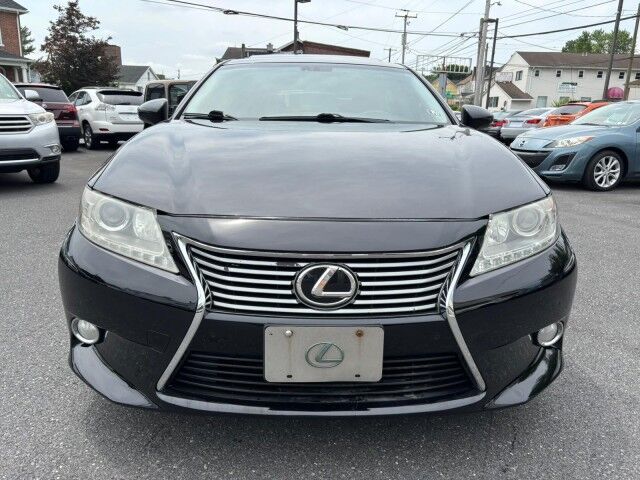 2013 Lexus ES 350 4dr Sdn Whitehall PA