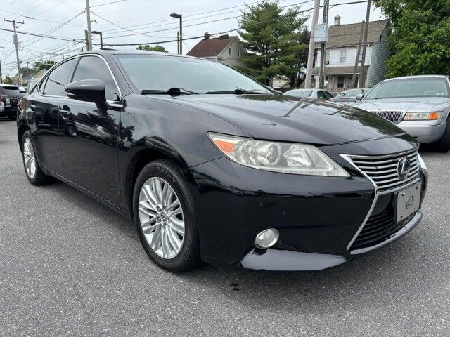 2013 Lexus ES 350 4dr Sdn Whitehall PA
