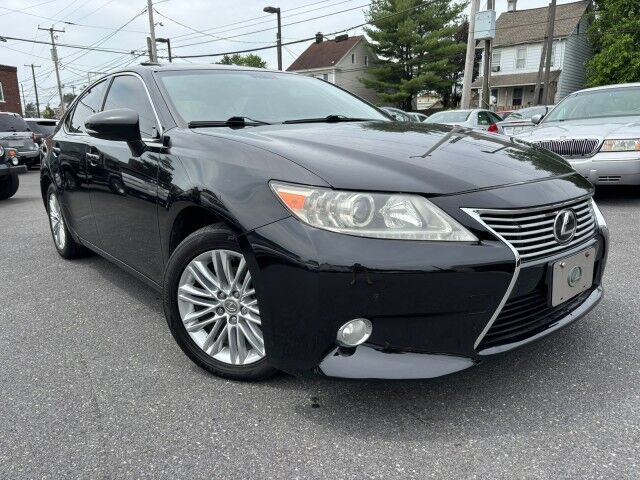 2013 Lexus ES 350 4dr Sdn Whitehall PA