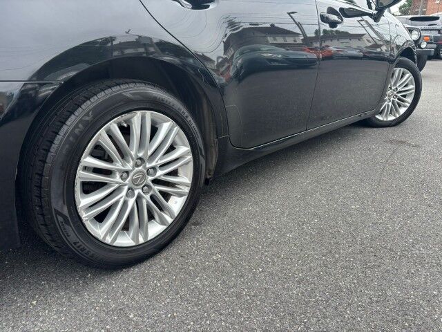 2013 Lexus ES 350 4dr Sdn Whitehall PA