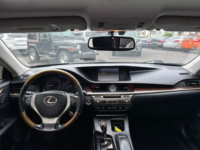 2013 Lexus ES 350 4dr Sdn Whitehall PA