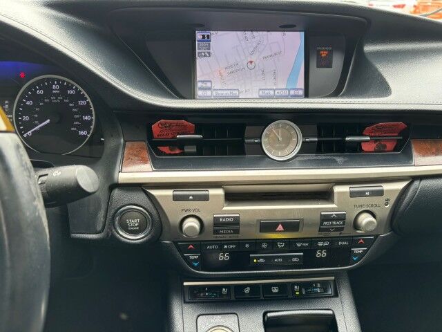 2013 Lexus ES 350 4dr Sdn Whitehall PA