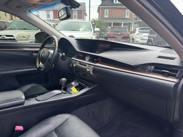 2013 Lexus ES 350 4dr Sdn Whitehall PA