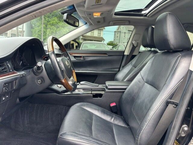 2013 Lexus ES 350 4dr Sdn Whitehall PA