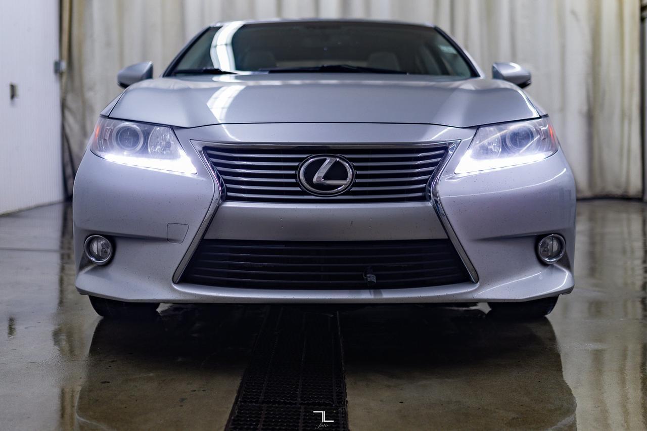 2013 Lexus ES 350 Premium Edition Leather Roof BCam Red Deer AB