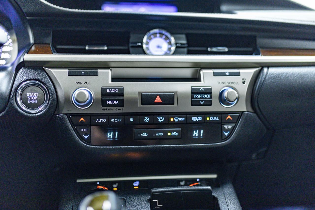 2013 Lexus ES 350 Premium Edition Leather Roof BCam Red Deer AB