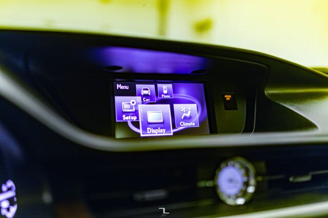 2013 Lexus ES 350 Premium Edition Leather Roof BCam Red Deer AB