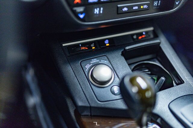 2013 Lexus ES 350 Premium Edition Leather Roof BCam Red Deer AB