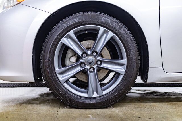 2013 Lexus ES 350 Premium Edition Leather Roof BCam Red Deer AB