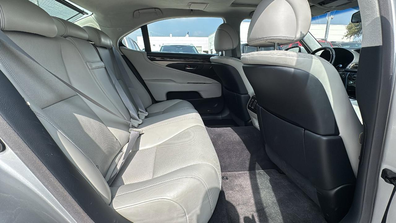 2013 Lexus LS 460 L  Selma TX