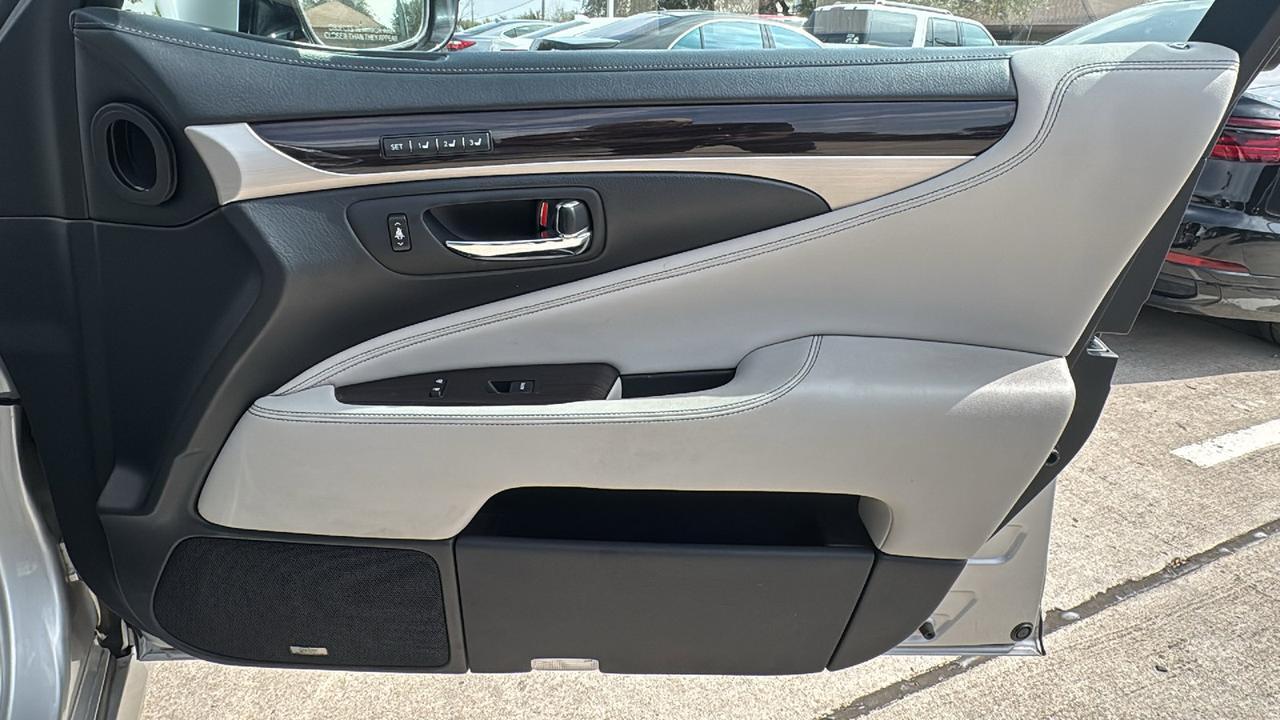 2013 Lexus LS 460 L  Selma TX