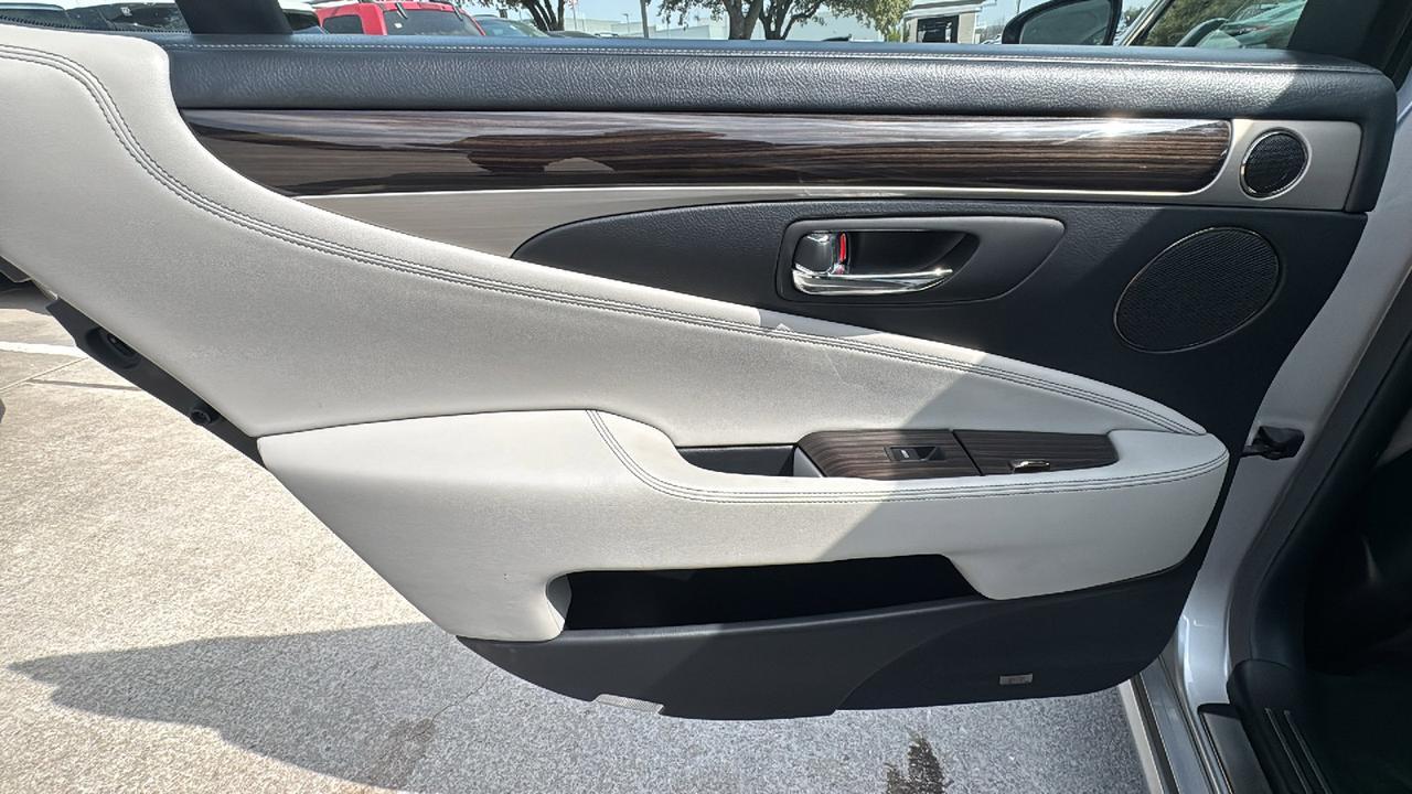 2013 Lexus LS 460 L  Selma TX