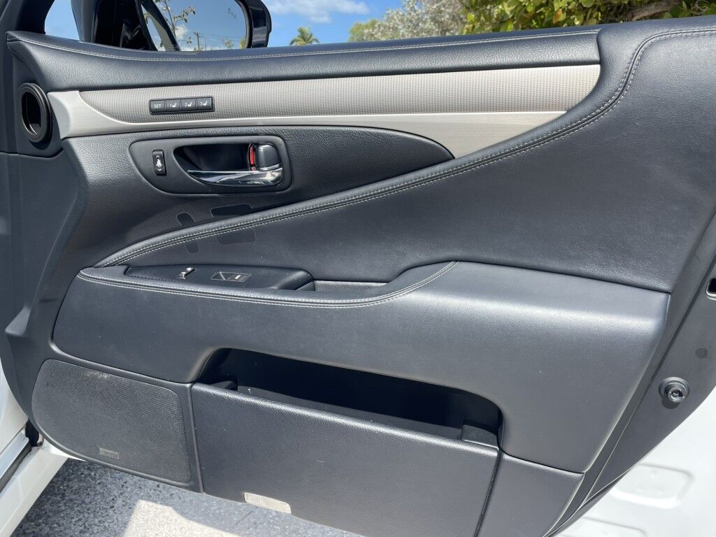 2013 Lexus LS 460 V8~SUNROOF~COOLED/HEATED FRONT SEATS~NAVIGATION~ONLINE FINANCE A Sarasota FL