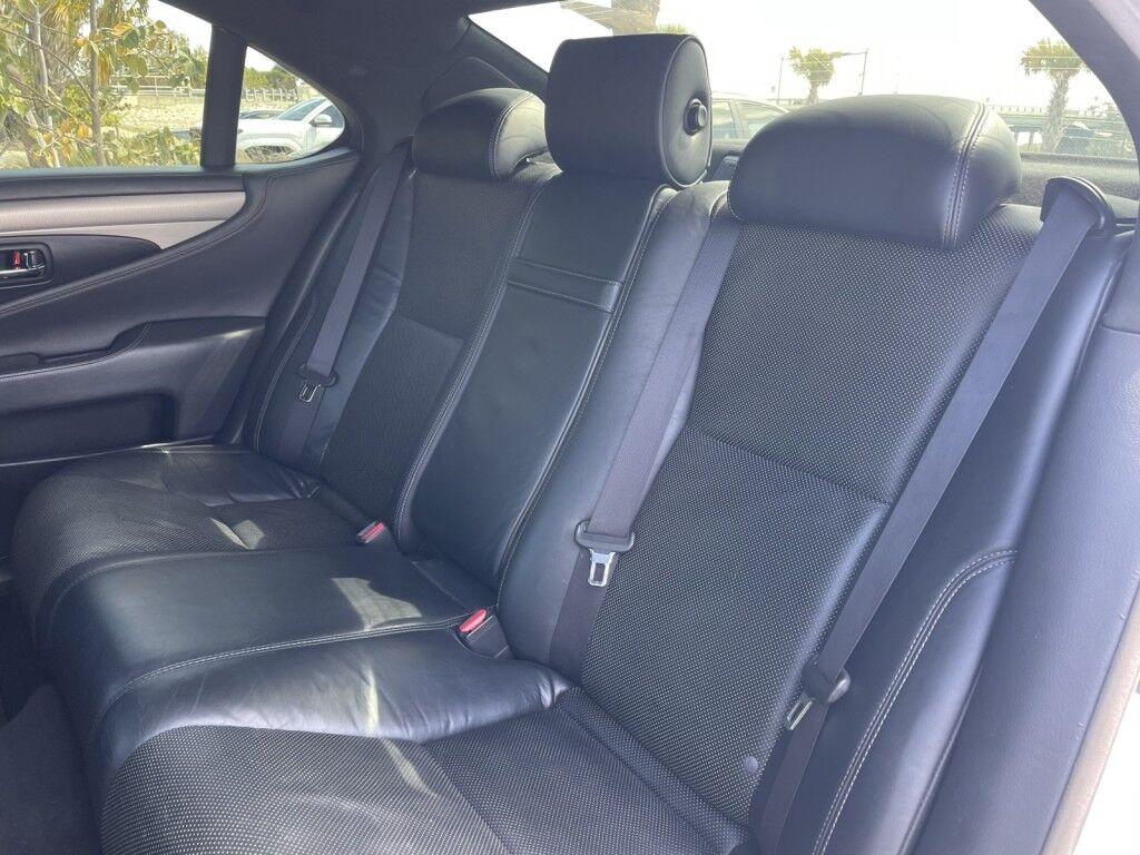 2013 Lexus LS 460 V8~SUNROOF~COOLED/HEATED FRONT SEATS~NAVIGATION~ONLINE FINANCE A Sarasota FL