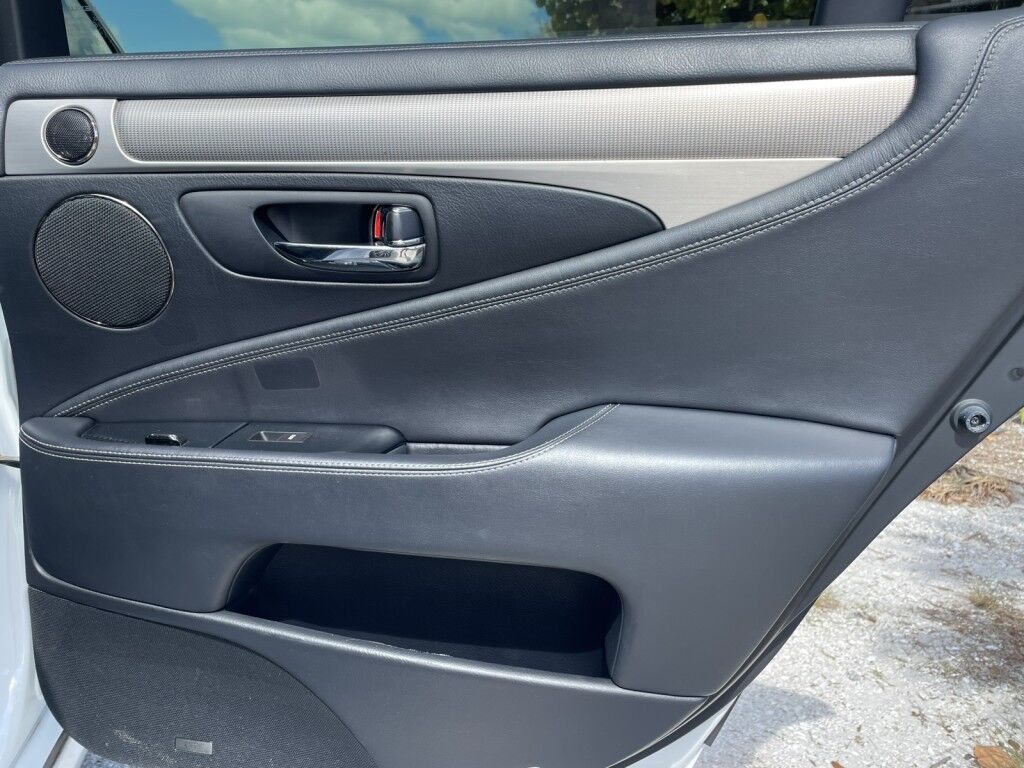 2013 Lexus LS 460 V8~SUNROOF~COOLED/HEATED FRONT SEATS~NAVIGATION~ONLINE FINANCE A Sarasota FL