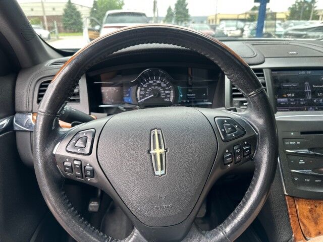 2013 Lincoln MKS Cleveland OH