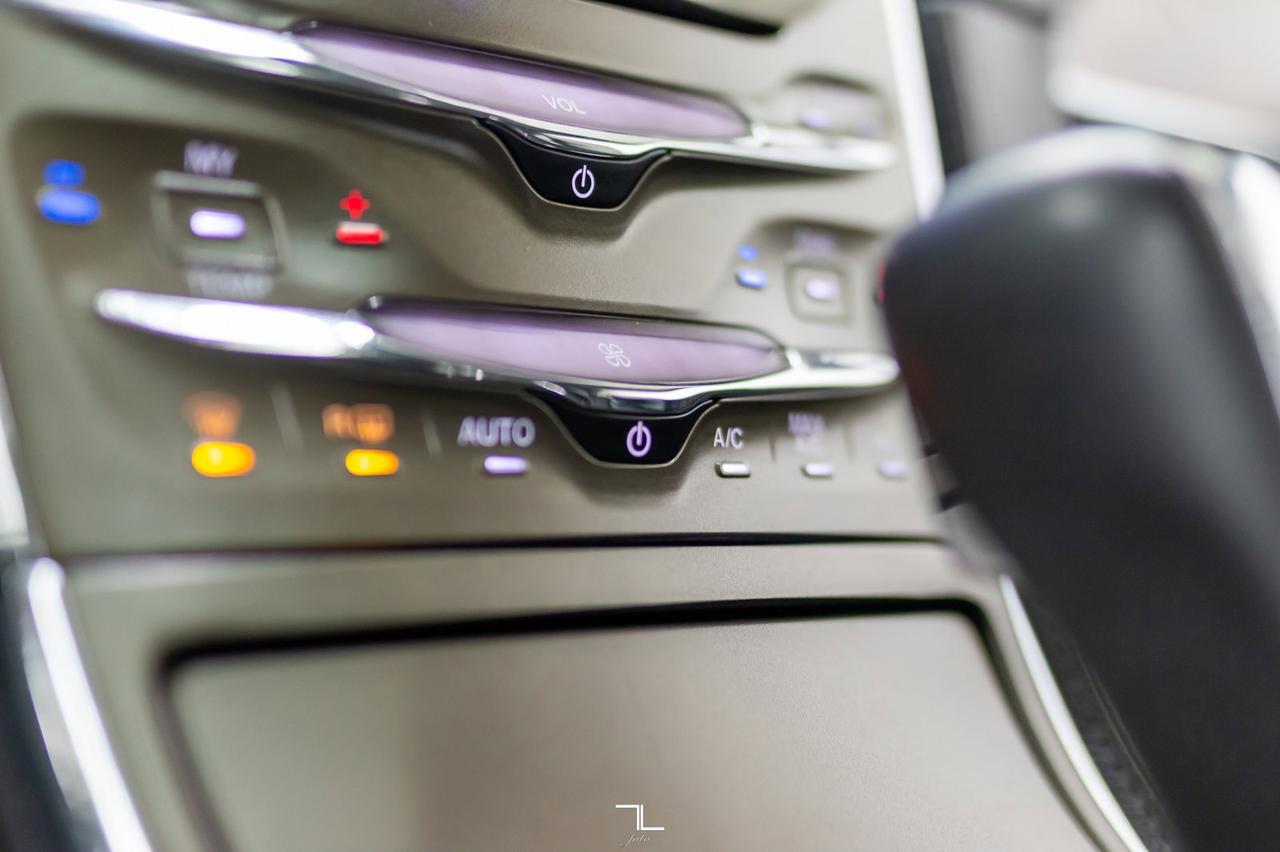 2013 Lincoln MKX AWD Limited Leather Roof Nav BCam Red Deer AB