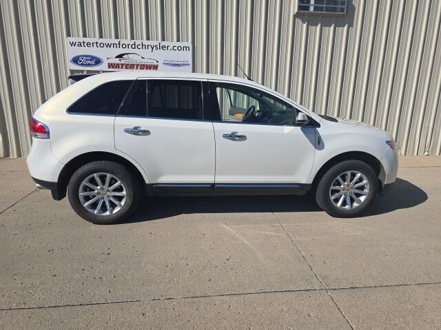 2013 Lincoln MKX Base