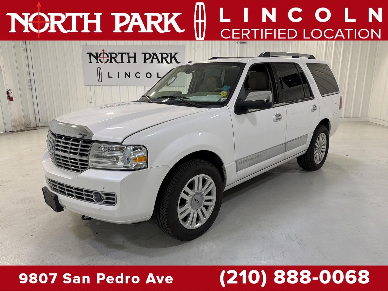 2013 Lincoln Navigator Base