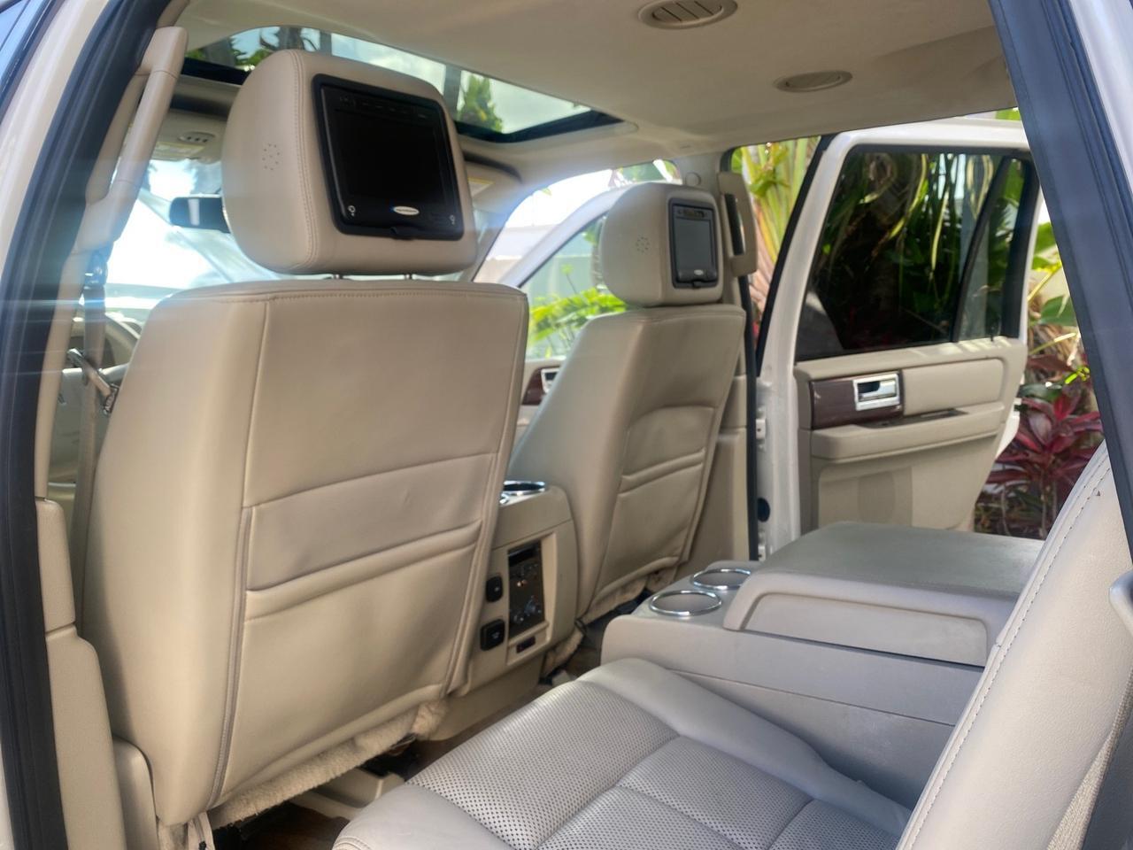 2013 Lincoln Navigator LOW MILES 79,153 NAV SUNROOF Pompano Beach FL