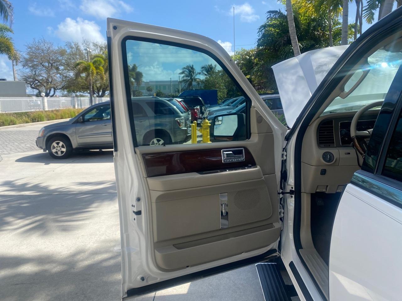 2013 Lincoln Navigator SUV LOW MILES 79,153 NAV SUNROOF Pompano Beach FL