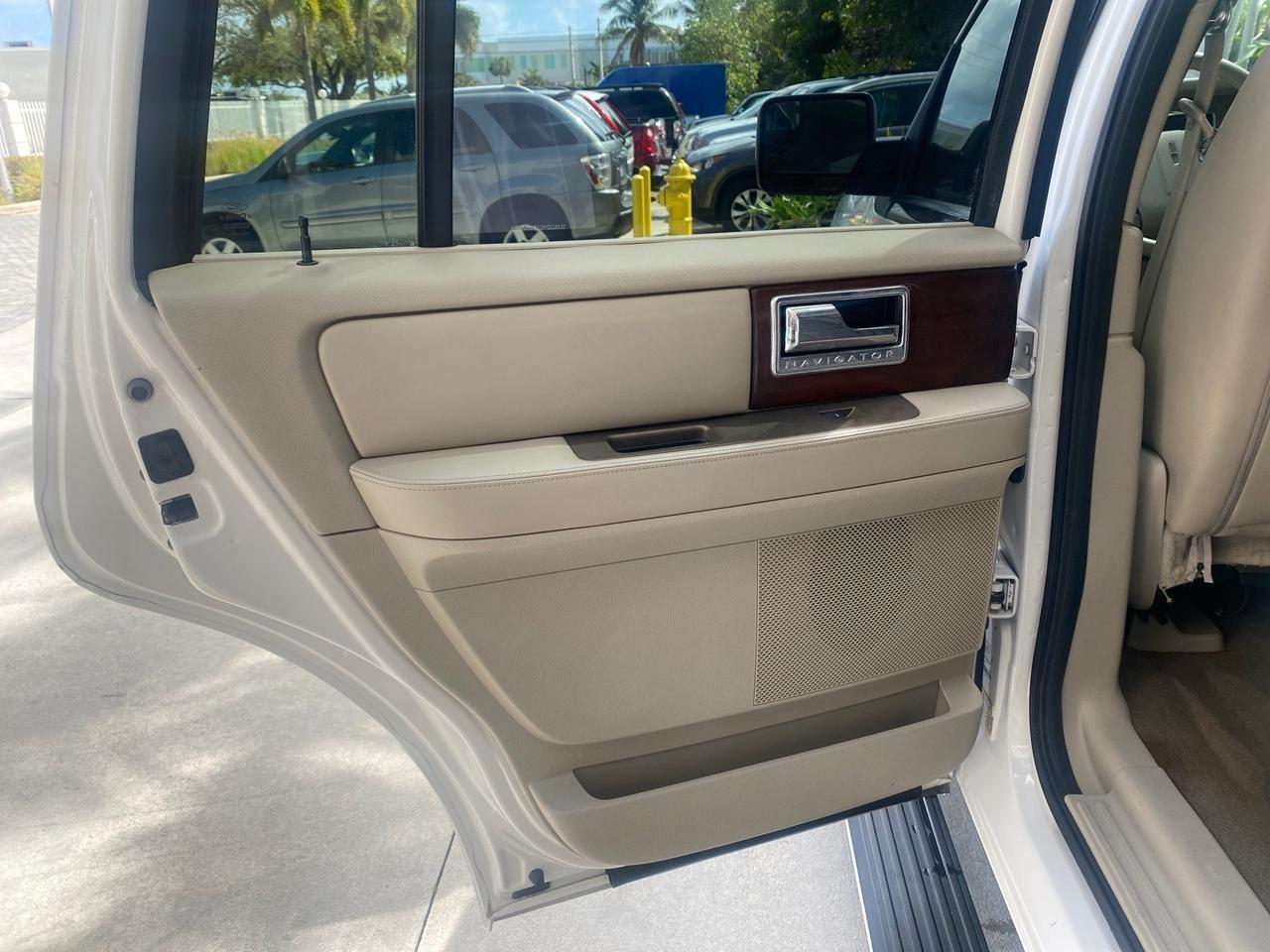 2013 Lincoln Navigator SUV LOW MILES 79,153 NAV SUNROOF Pompano Beach FL