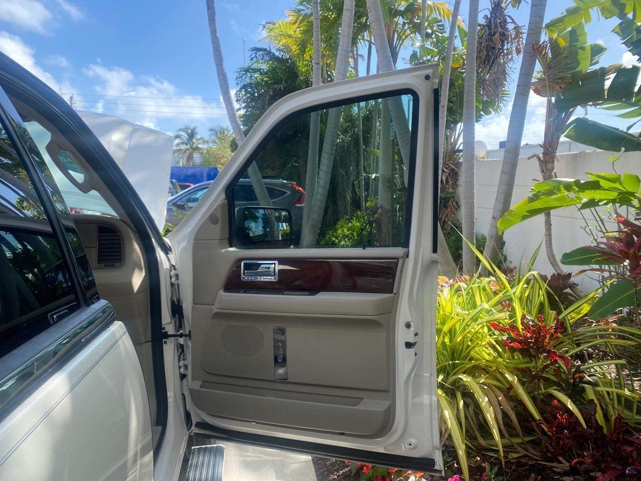 2013 Lincoln Navigator SUV LOW MILES 79,153 NAV SUNROOF Pompano Beach FL