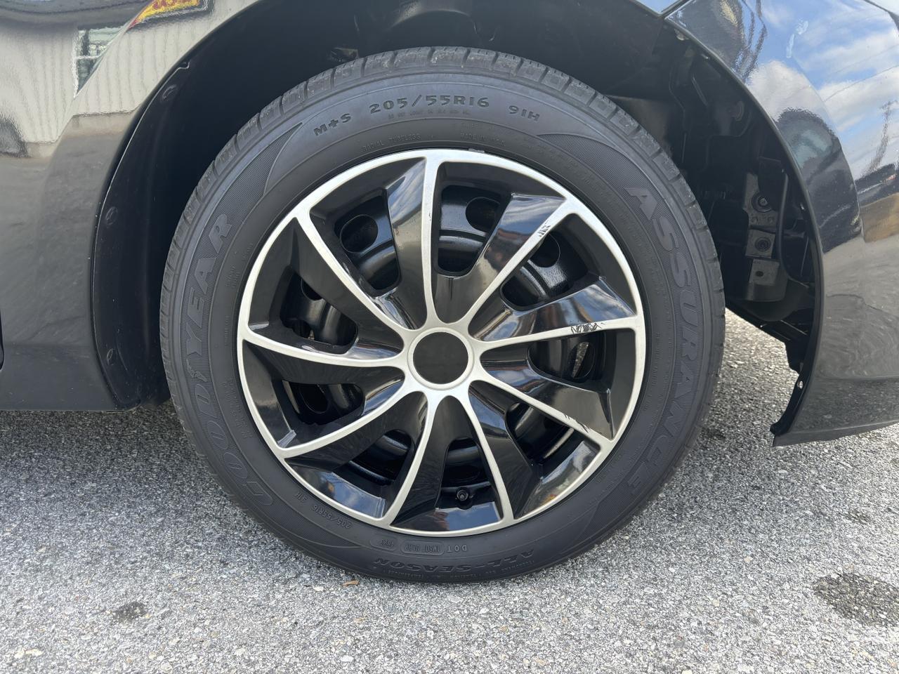 2013 MAZDA MAZDA3 i Sport Sedan 4D Aurora MO