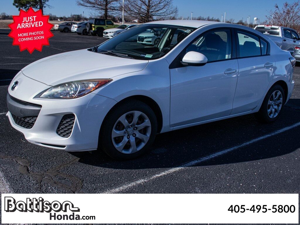 2013 MAZDA Mazda3 i SV