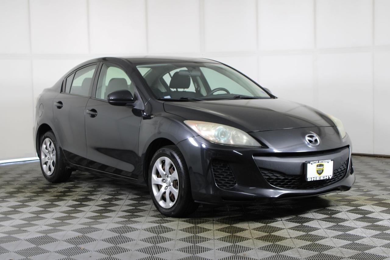 2013 MAZDA Mazda3 i Sport