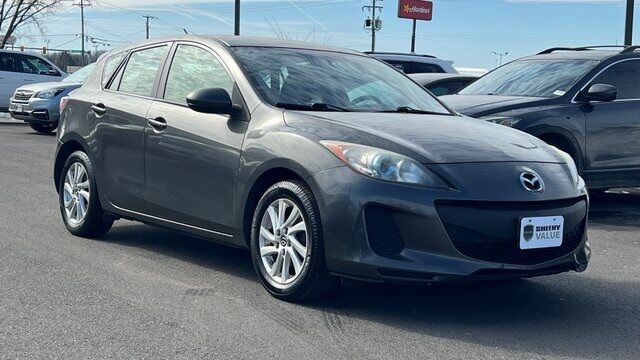 2013 MAZDA Mazda3 i Touring