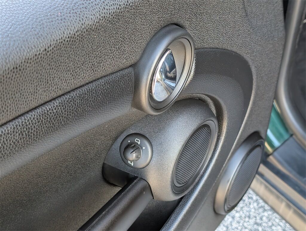 2013 MINI Cooper Base Cockeysville MD