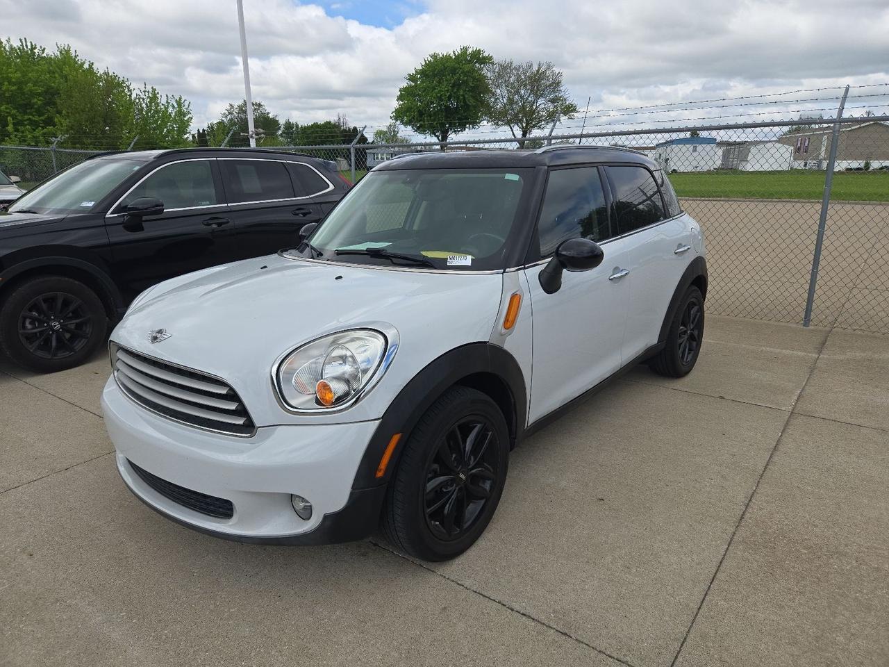 2013 MINI Cooper Countryman Base