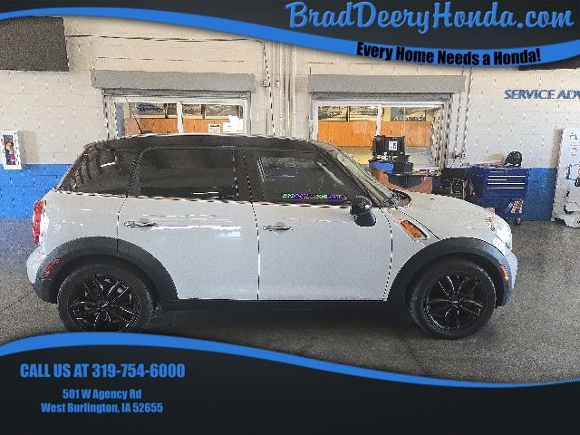 2013 MINI Cooper Countryman Base