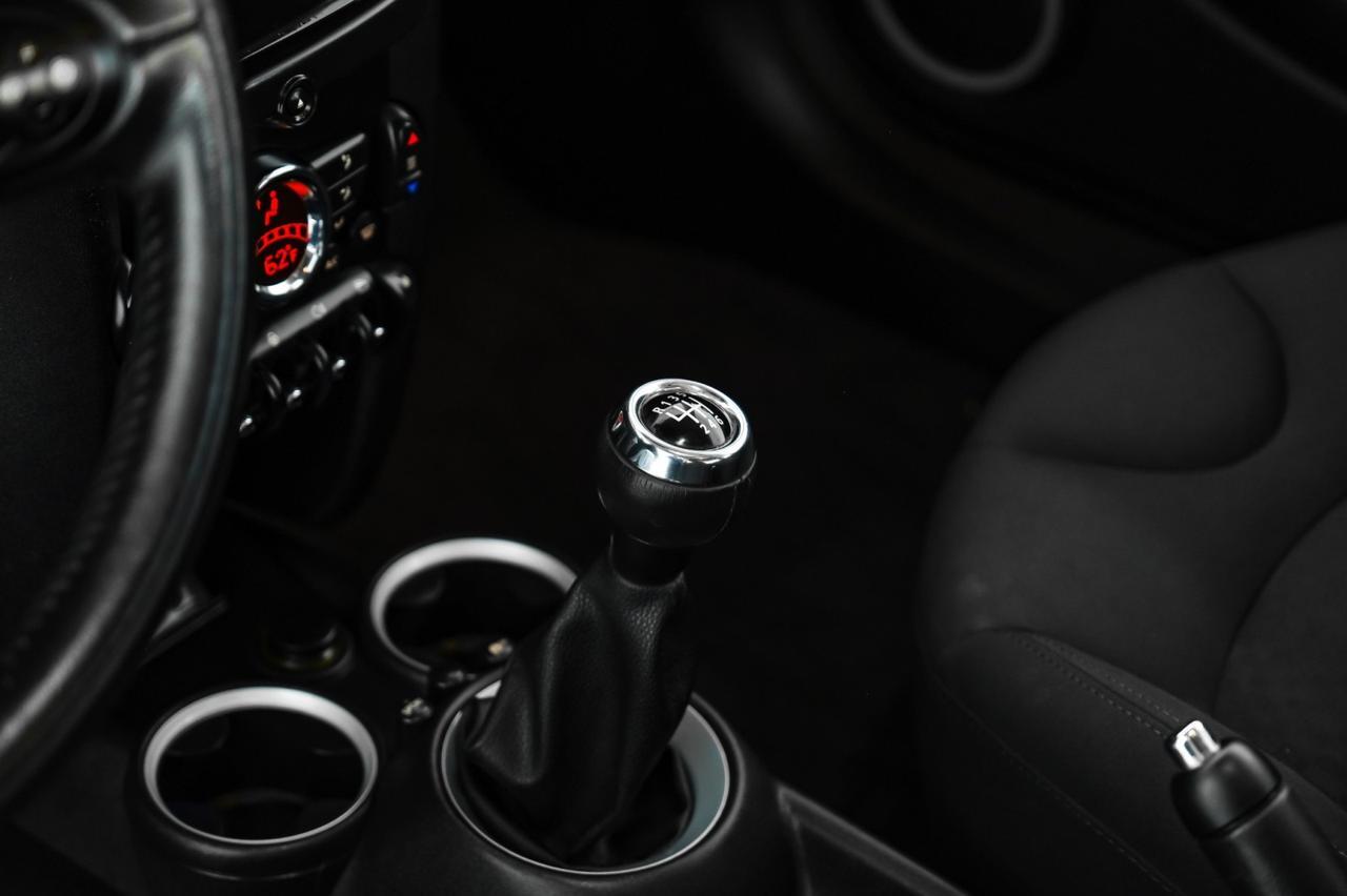 2013 MINI Cooper S PANORAMA HEATED SEATS PUSH BUTTON START BLUETOOTH CRUISE CONTROL ALLOY WHEELS Carrollton TX