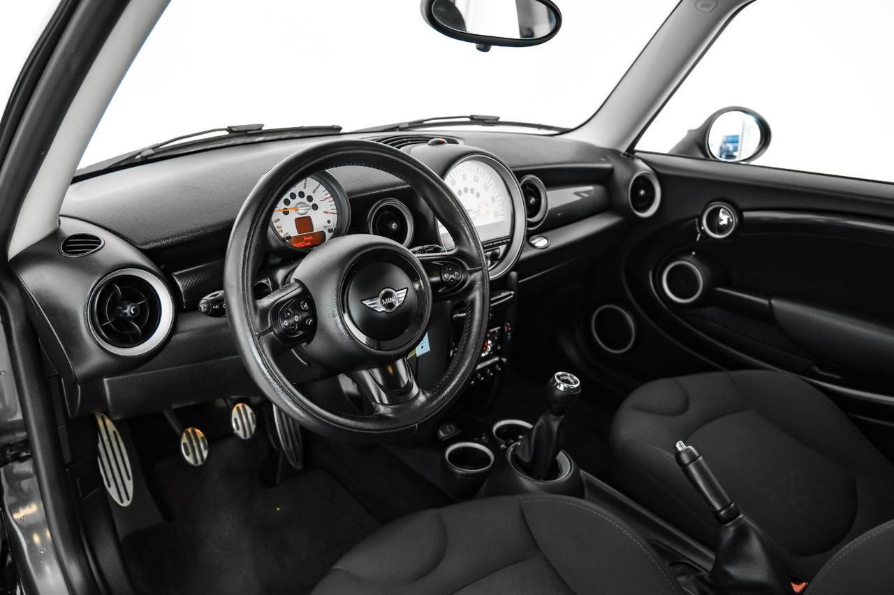 2013 MINI Cooper S PANORAMA HEATED SEATS PUSH BUTTON START BLUETOOTH CRUISE CONTROL ALLOY WHEELS Carrollton TX