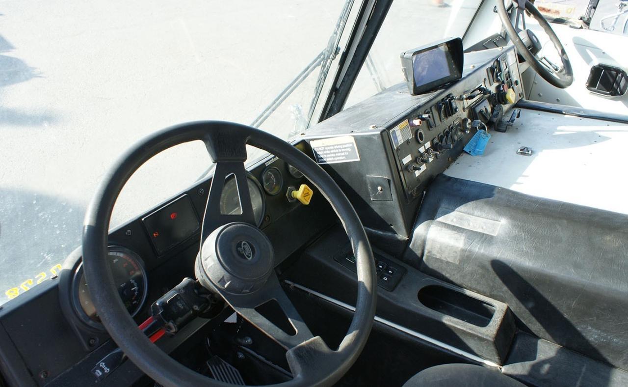 2013 Mack LEU613 25 yd McNeilus Rear Loader Garbage Truck Tampa FL