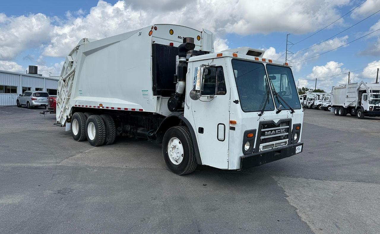 2013 Mack LEU613 25 yd McNeilus Rear Loader Tampa FL
