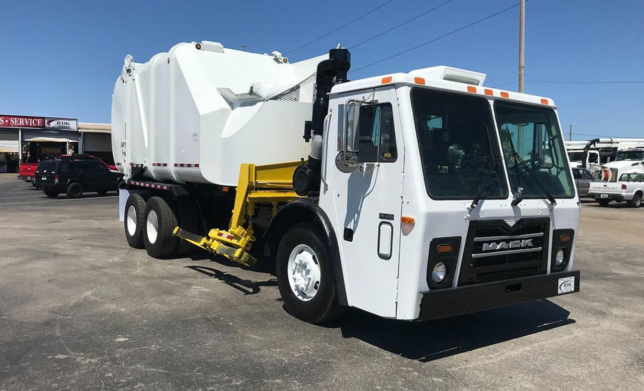 Used 2013 mack leu613 30 yd heil side loader garbage truck tampa fl