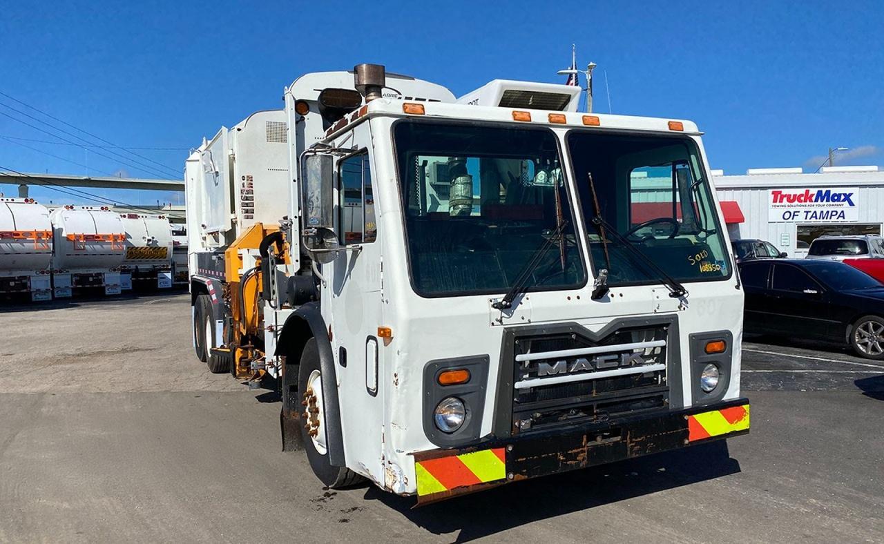 2013 Mack LEU613 31 yard Labrie Side loader Tampa FL