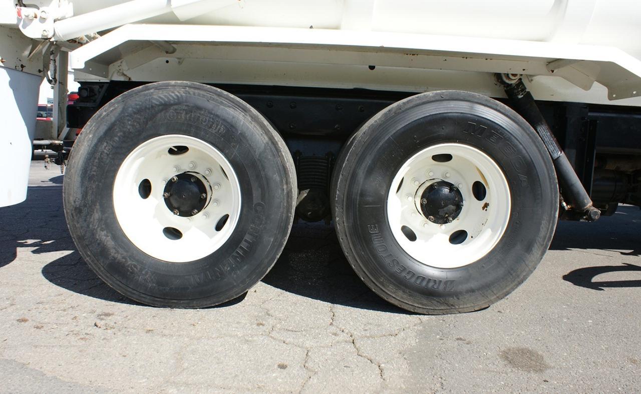 2013 Mack LEU613 37 yd. Heil Side Loader Garbage Truck Tampa FL